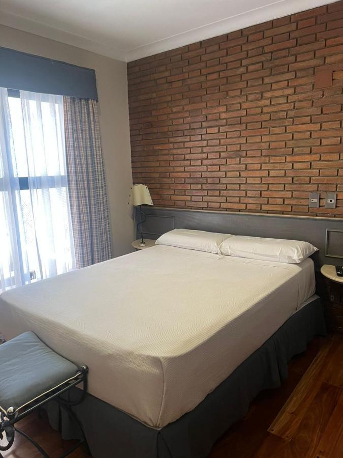 Departamento Centrico Mendoza-Reina Victoria Apartment Bagian luar foto