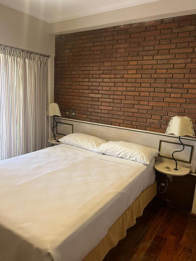 Departamento Centrico Mendoza-Reina Victoria Apartment Bagian luar foto