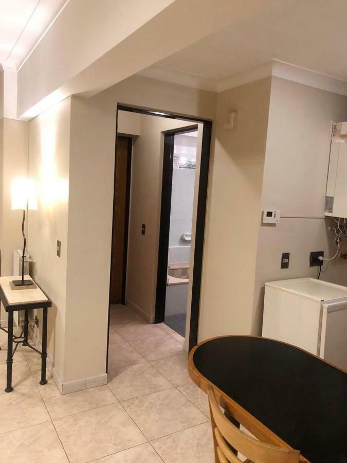 Departamento Centrico Mendoza-Reina Victoria Apartment Bagian luar foto